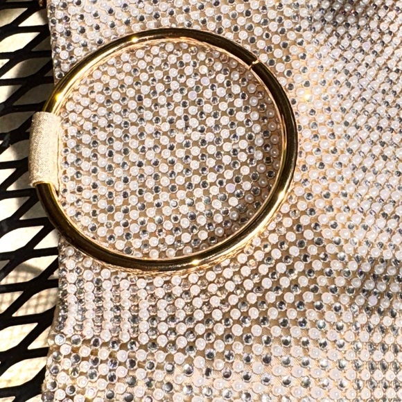 NEW without tags Elegant Gold Beaded & Gold Handbag - Picture 10 of 13